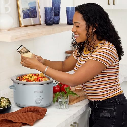Crock-Pot 4.5 Quart Manual Slow Cooker – Macaroon Blue Select S64